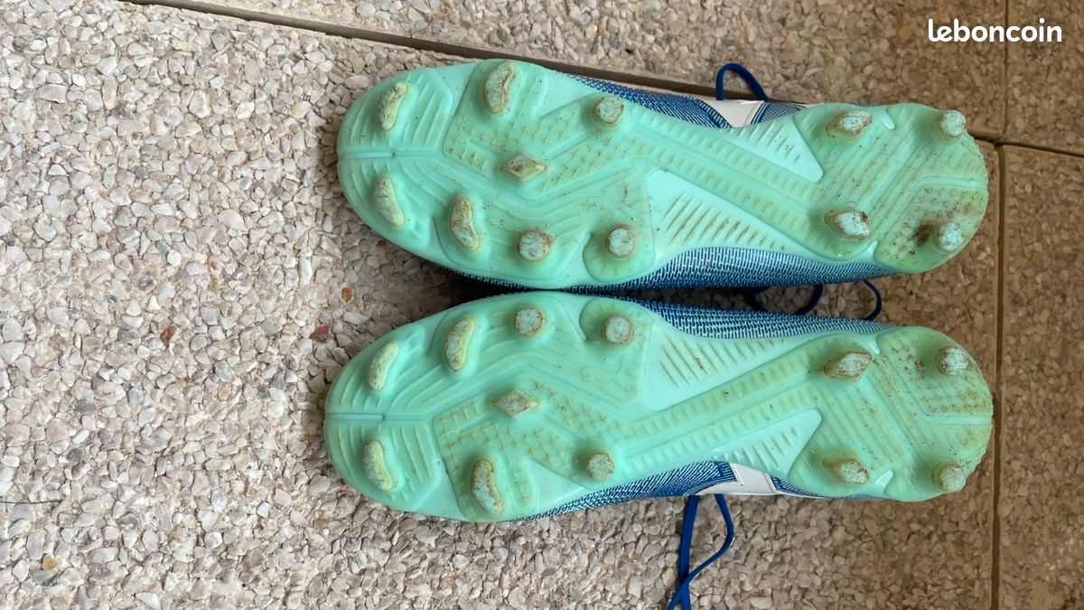 Crampons foot Puma taille 37 (image 3)