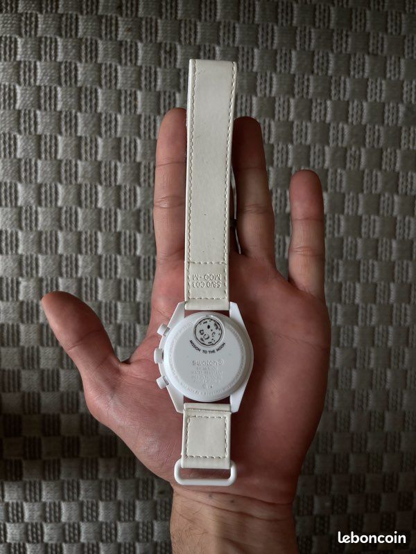 Montre blanche (image 3)