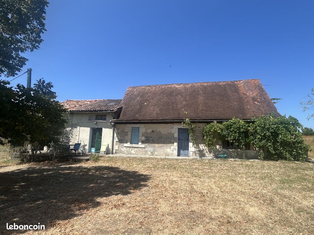 Maison 7 pièces 105 m² · à Saint-Laurent-des-Hommes · 105 m² · 146 000 €