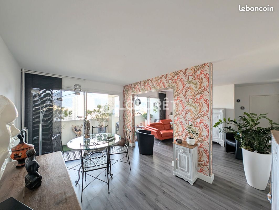 Appartement 3 pièces 78 m² · à Grenoble · 78 m² · 89 000 €