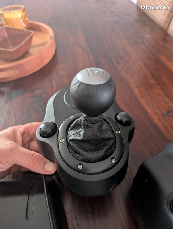 Volant + pédalier + levier de vitesse Logitech G920 (image 3)