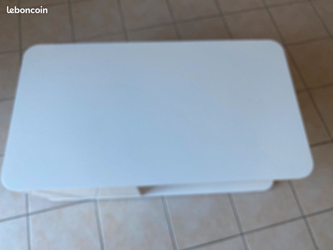Table basse blanche (image 2)