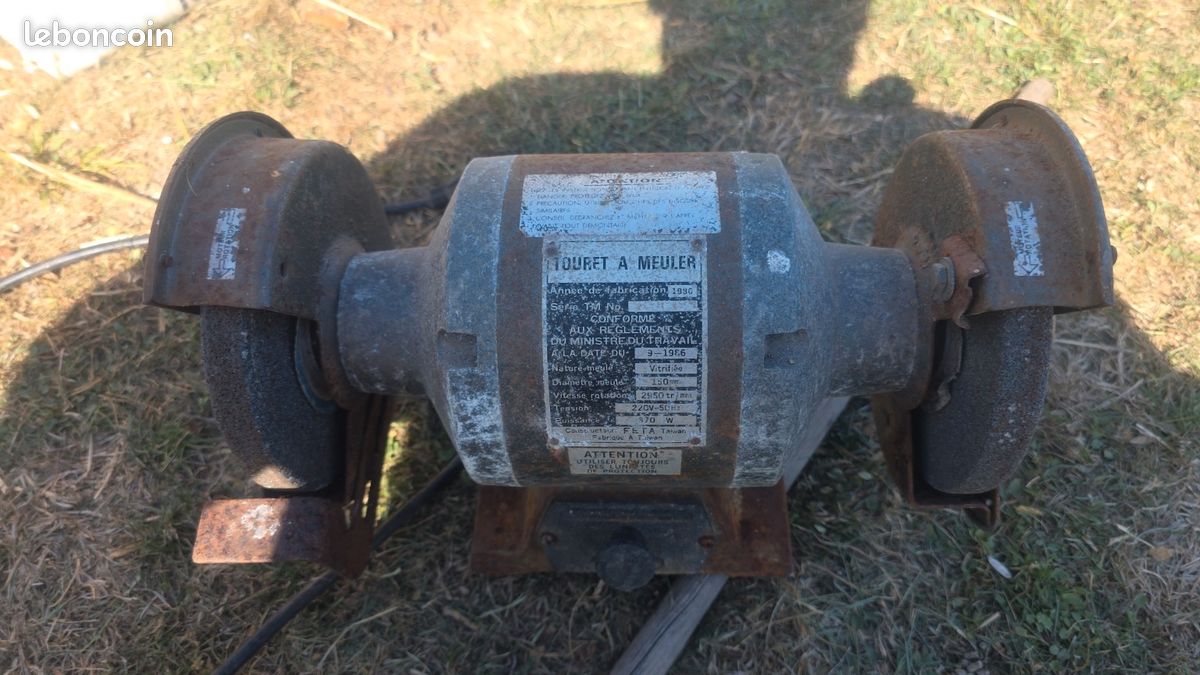 Touret à meuler 370W – fonte – 150mm – fonctionne (image 1)