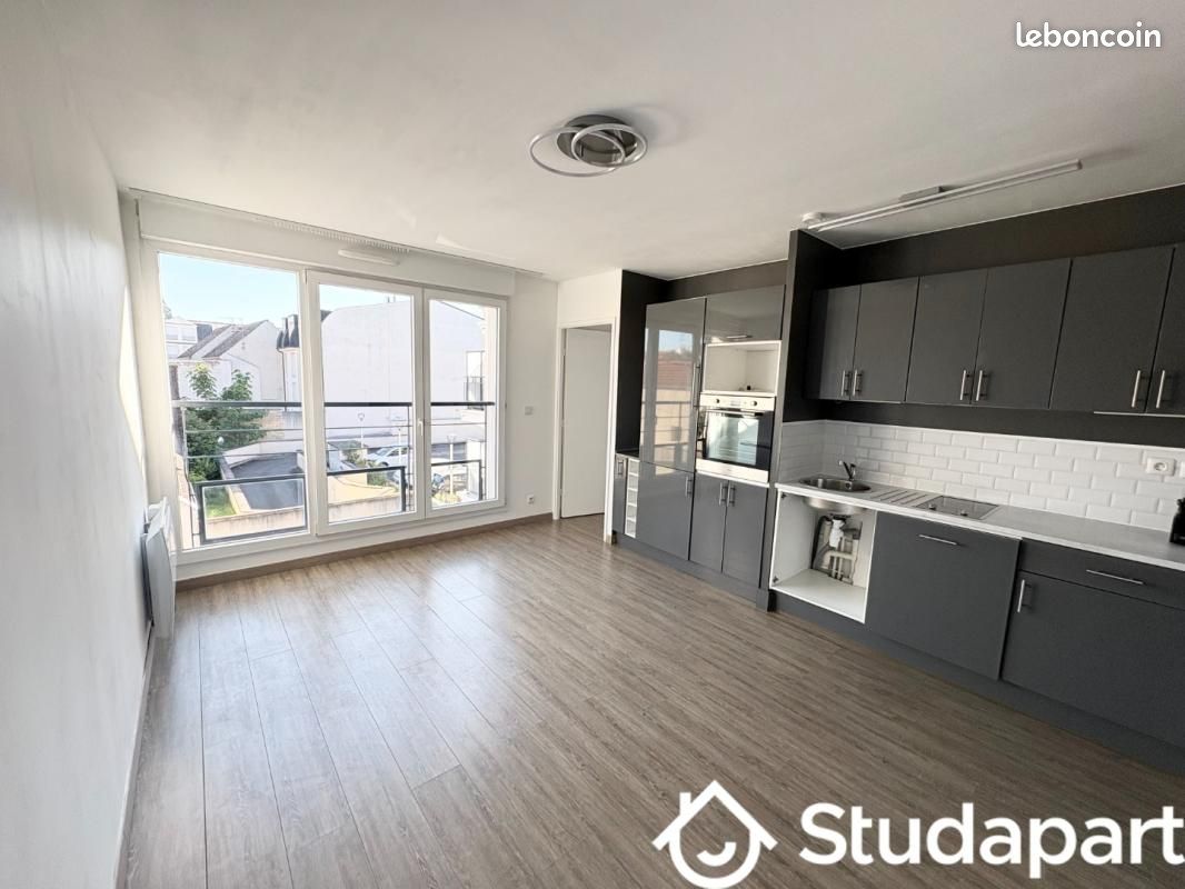 Appartement 2 pièces 38 m² · à Le Plessis-Bouchard · 38 m² · 1 050 €