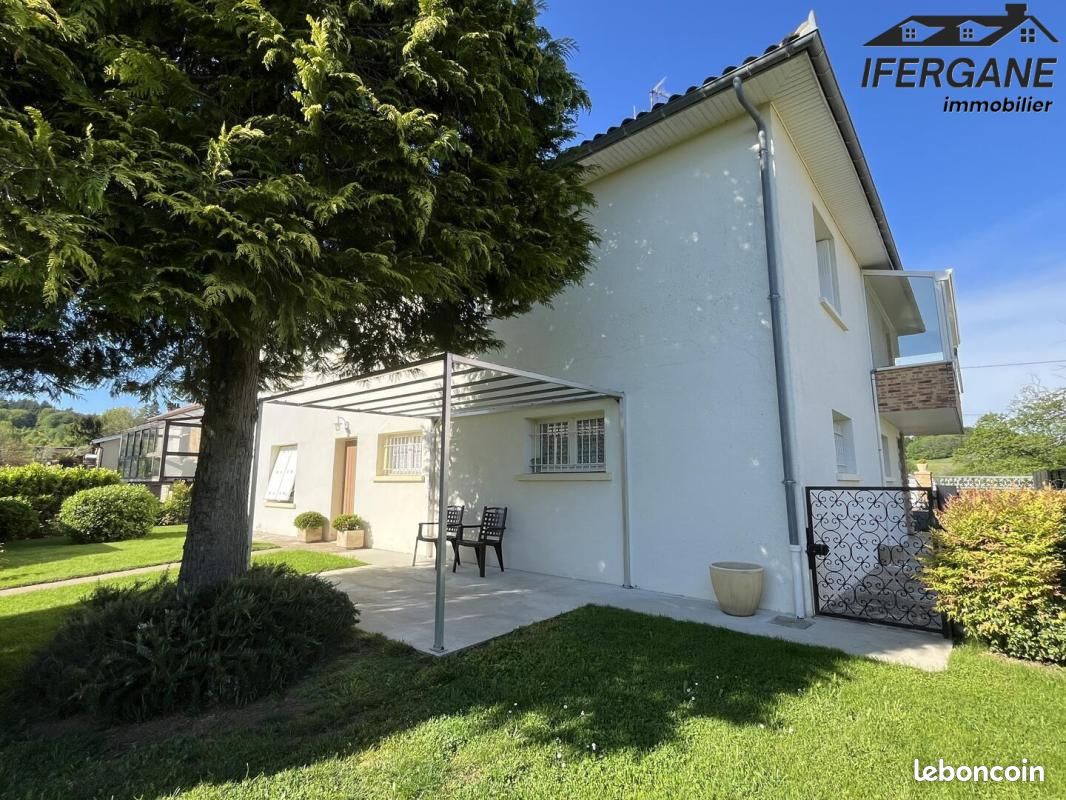 Maison 6 pièces 165 m² · à Lacapelle-Marival · 165 m² · 260 000 €