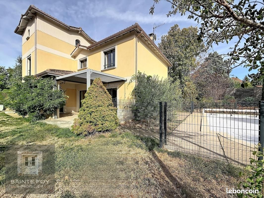 Maison 6 pièces 202 m² · à Francheville · 202 m² · 895 000 €