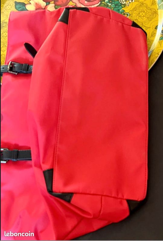 Sac de voyage Hexagona rouge (image 3)