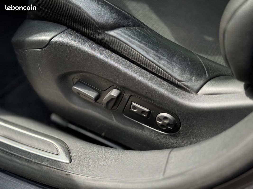 CITROEN C5 HDi 160ch Exclusive+ - Suivi d'Entretien Complet (image 10)