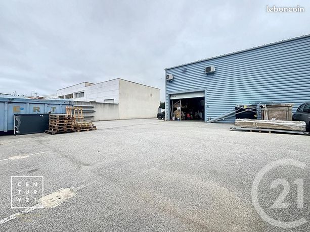 Maison 8 pièces 300 m²