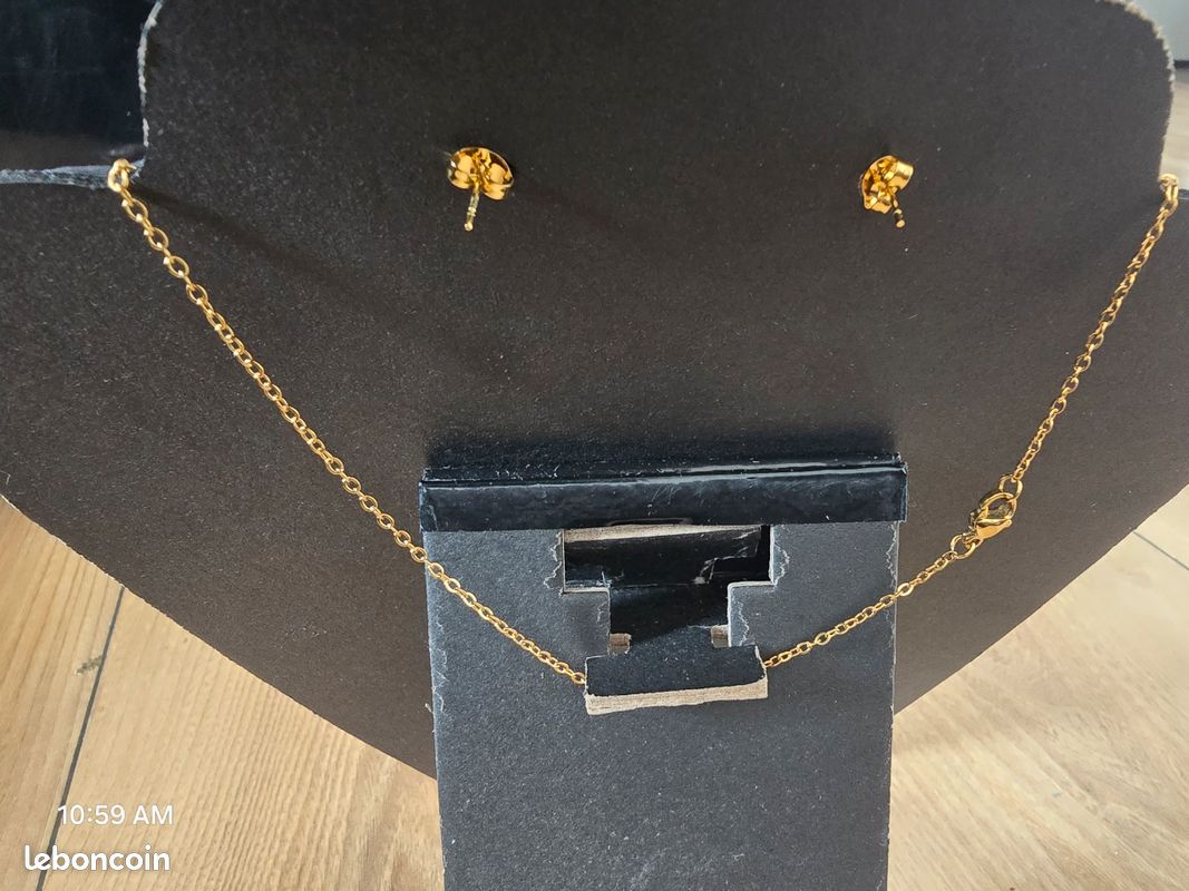 Ensemble Collier et Boucles d'Oreilles Étoiles de Mer Dorées (image 4)
