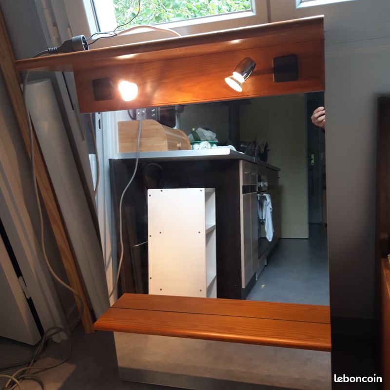 Miroir de salle de bain (image 1)