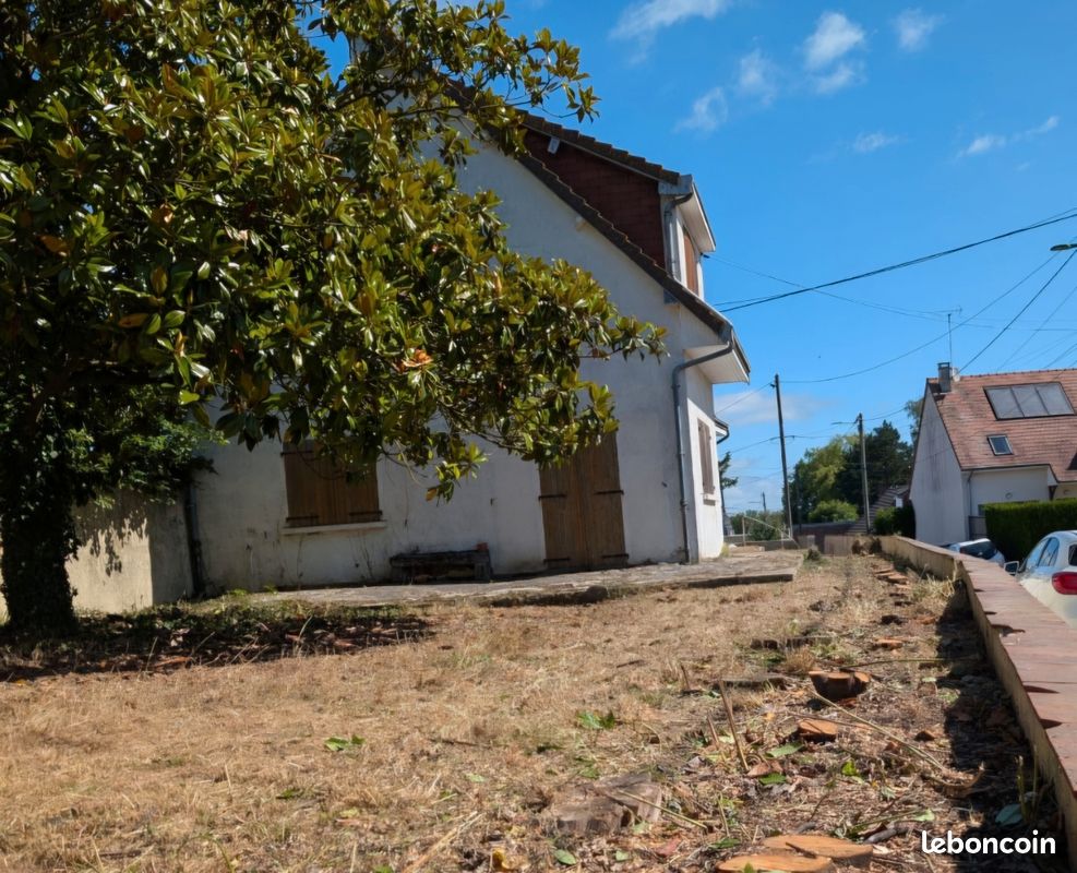 Maison 6 pièces 100 m² · à Saint-Sauflieu · 99,9 m² · 185 000 €