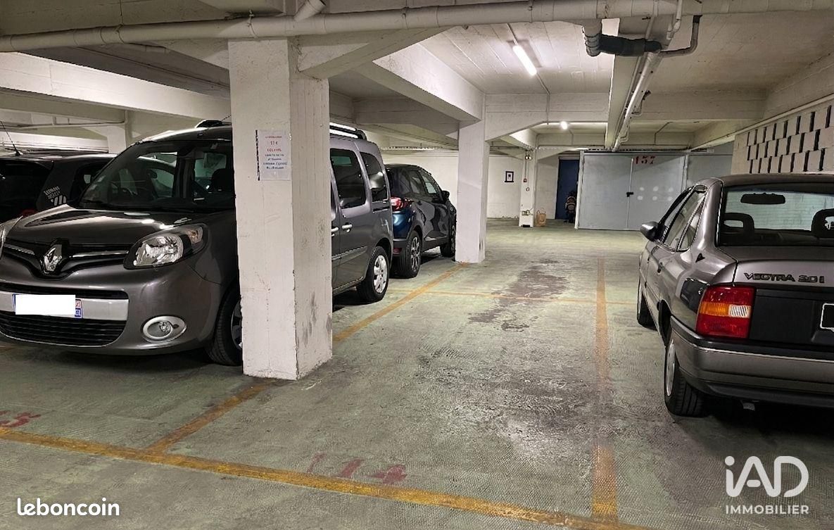 Parking 10 m² · à Montrouge · 10 m² · 100 €/mois