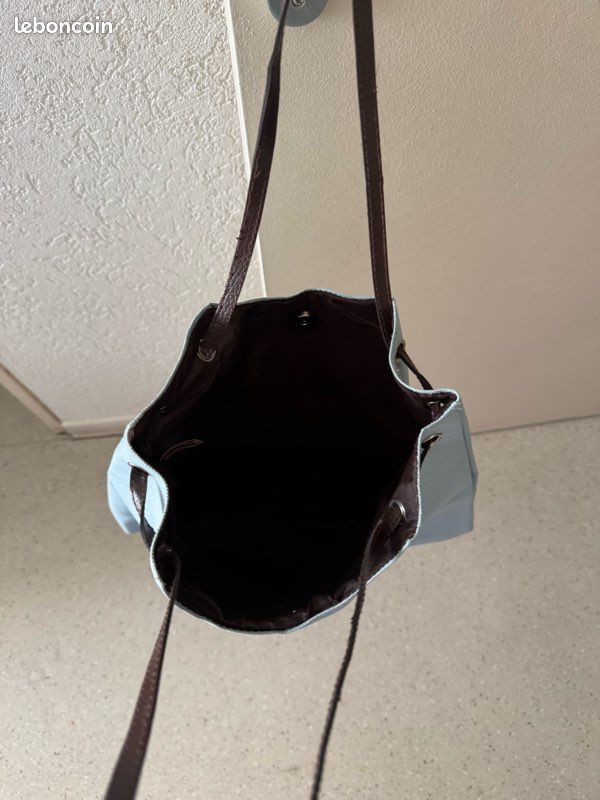 Sac à main bleu ciel (image 2)