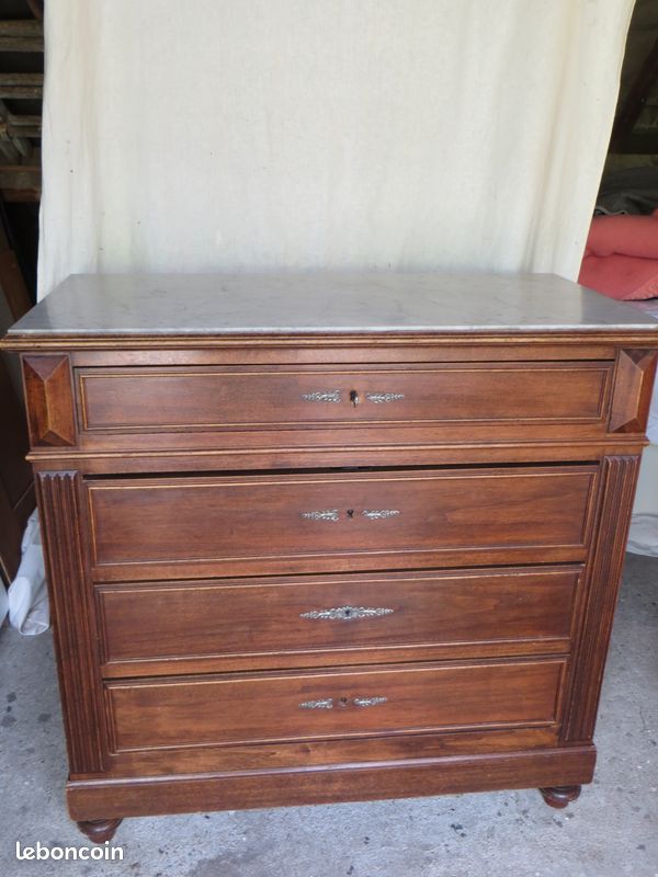 Commode (image 3)
