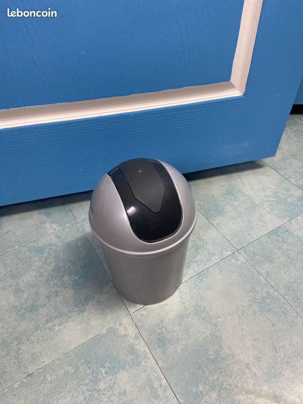 Petite poubelles (image 1)