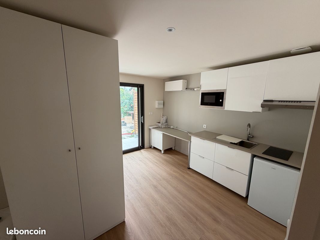 Appartement 1 pièce 20 m² · à Pessac · 20 m² · 820 €