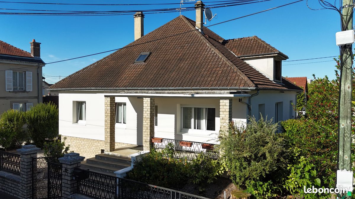Maison 7 pièces 210 m² · à Les Noës-près-Troyes · 210 m² · 362 000 €