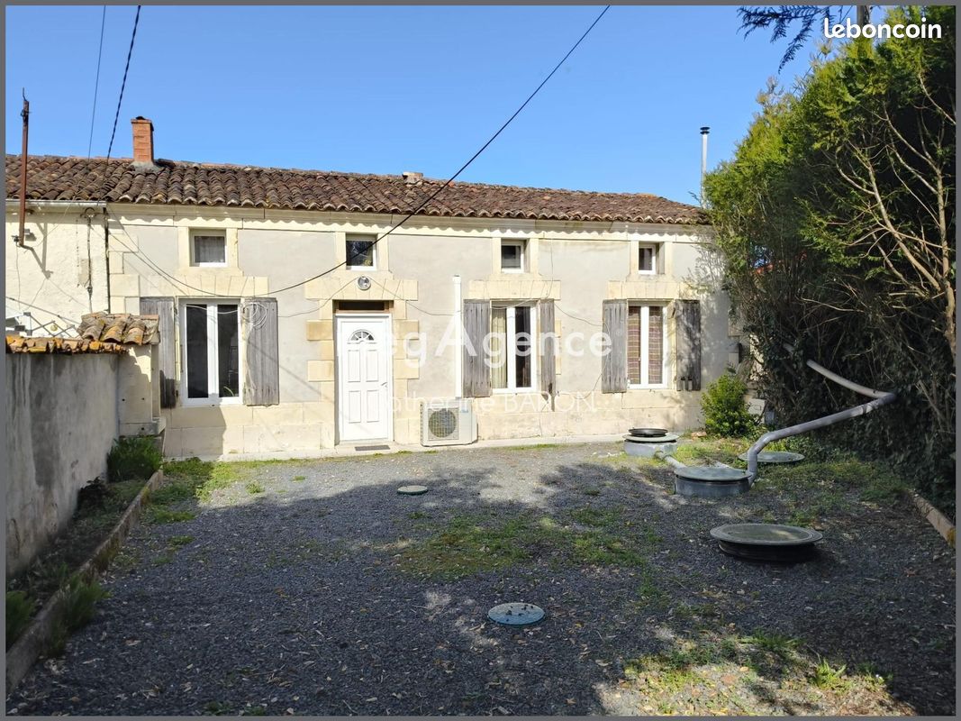 Maison 7 pièces 147 m² · à Sonnac · 147 m² · 89 000 €