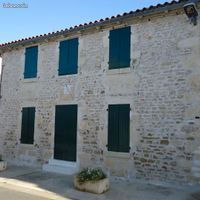 Maison 4 pièces 100 m² · à La Flotte · 100 m² · 1 020 €