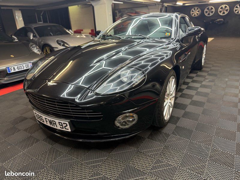 Aston Martin VANQUISH S v12 (image 2)