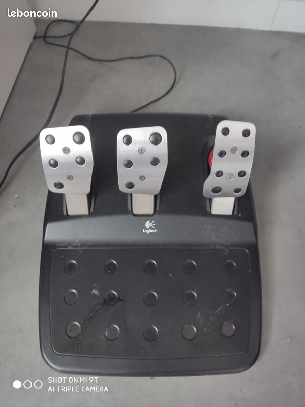 Volant logitech G25 (image 4)