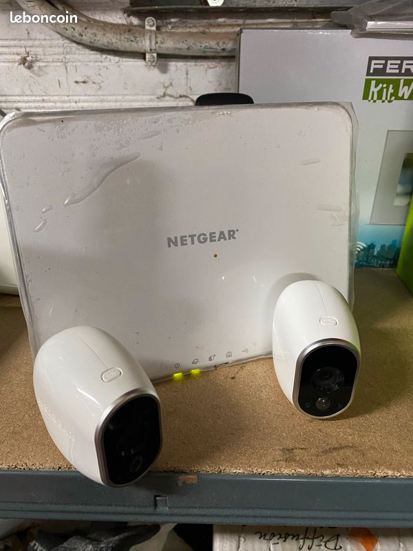 Arlo base + 2 cameras sans abonnement (image 2)