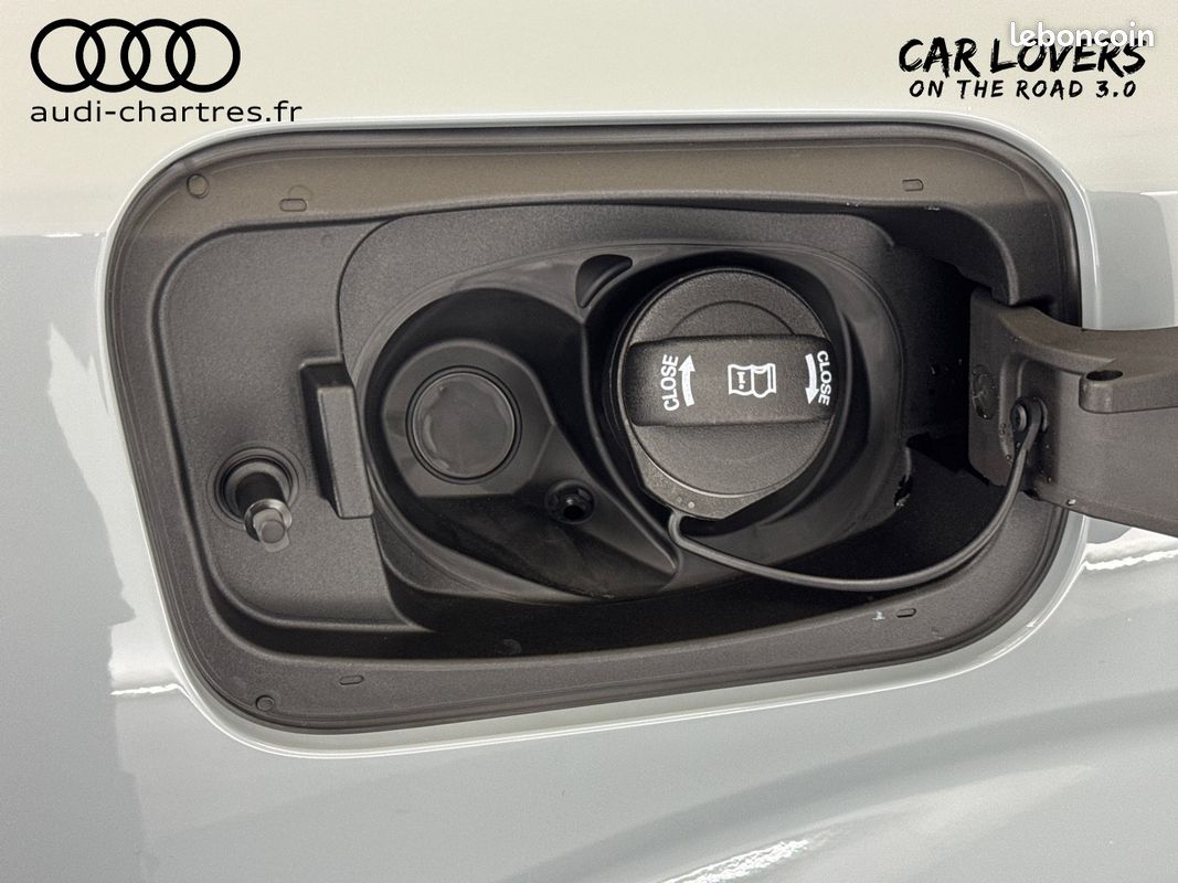 AUDI Q3 Sportback e-hybrid 272 ch S tronic 6 S line (image 8)