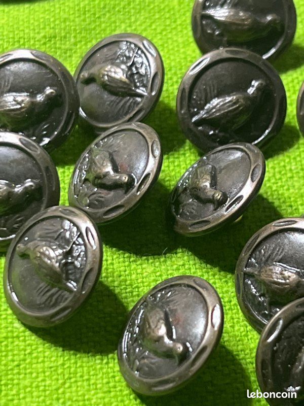 Ancien Bouton De Chasse - Motif Oiseau - Vintage - Pour Collection Ou Décoration