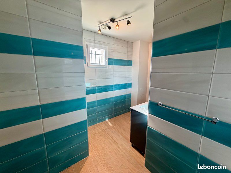 Maison contemporaine de 140 m² habitables 194 m2 au total DPE AA – Aucun travaux à prévoir – Terrain clos de 1 000 m² – Vue Pyrénées (image 16)