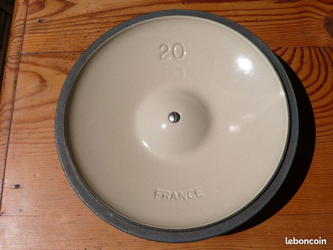 Casserole poêlon avec couvercle Le Creuset en fonte (image 8)