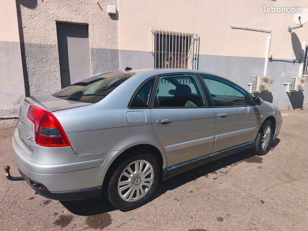 Vends Citroën C5 2.0 L HDI (image 2)