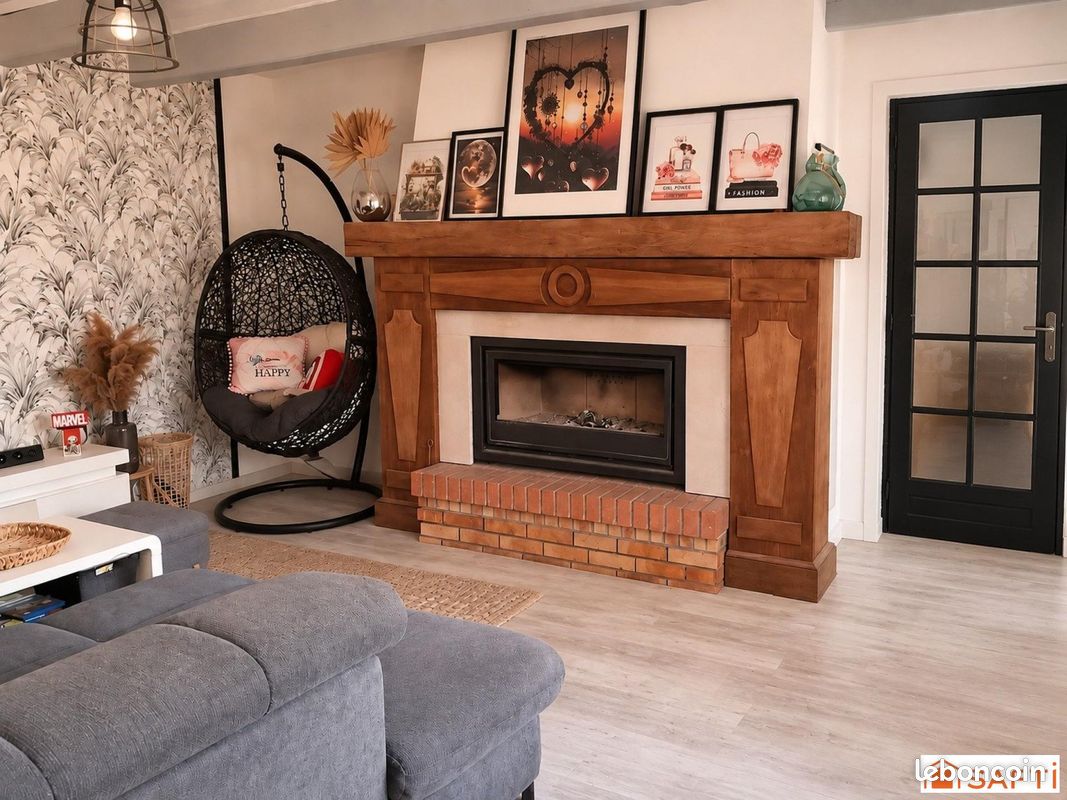 Maison 6 pièces 125 m² · à Saint-Léger-de-Rôtes · 125 m² · 195 000 €