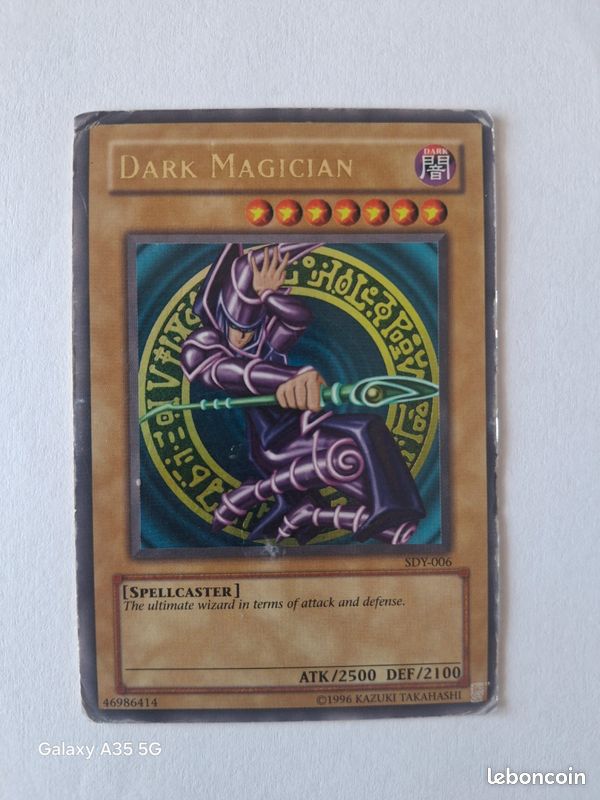 Carte Yu-Gi-Oh Dark Magician SDY-006 (image 1)