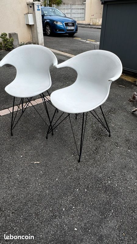 Lot de deux chaises (image 2)