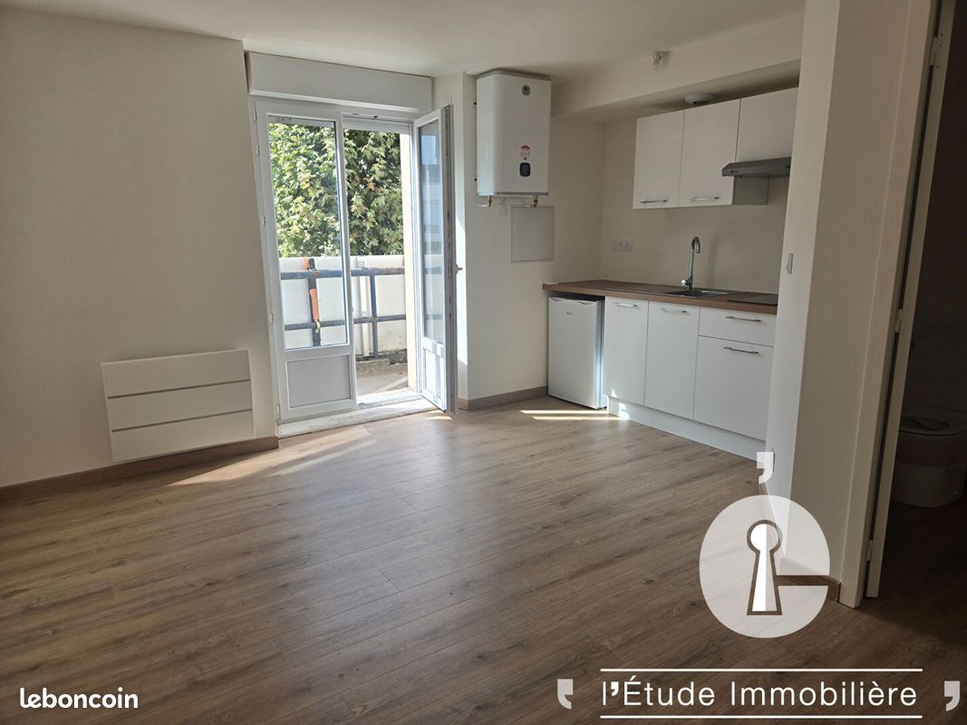 Appartement 1 pièce 18 m² · à Saint-Berthevin · 18 m² · 350 €/mois