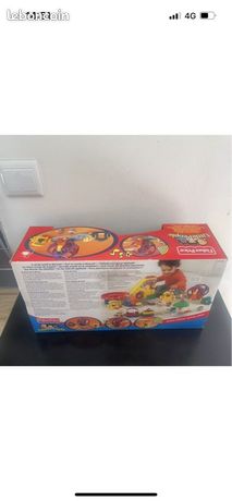 Fisher Price Toy - Little People Figure Playset - Magic of Disney