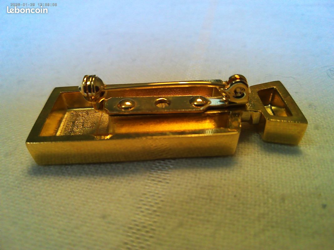 Broche Vintage En Métal Doré Signée Guerlain - Bijou D'occasion