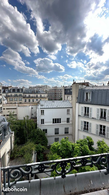 Appartement 1 pièce 18 m² · à Paris · 18 m² · 347 000 €