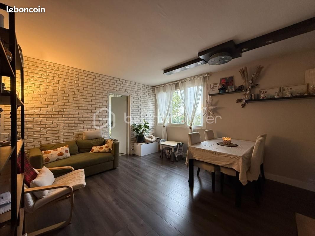 Appartement 3 pièces 57 m² · à Vert-le-Petit · 57 m² · 136 250 €