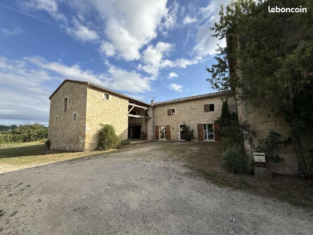 Maison 6 pièces 174 m² · à Montdragon · 174 m² · 1 250 €/mois