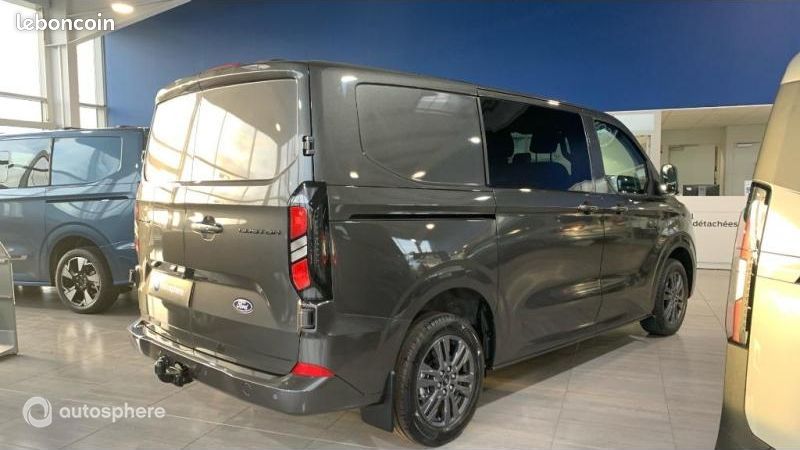 Ford Transit Custom Véhicule utilitaire ou Société 320 L1H1 2.0 EcoBlue 136ch Multicab Limited BVA8 (image 5)