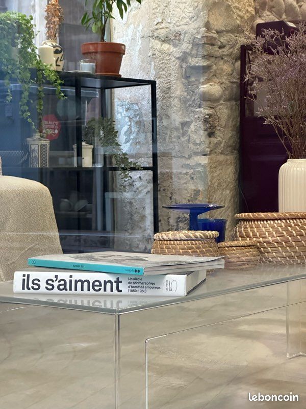 Table basse plexiglass vintage (image 4)