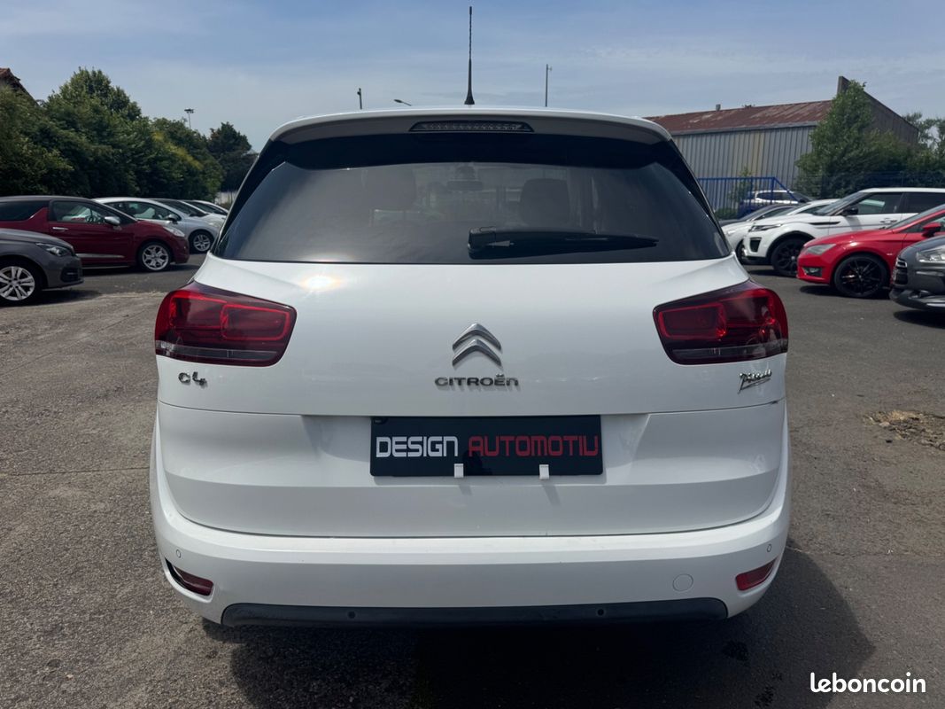 Citroën C4 Picasso 1.6 BlueHDi 115CH Exclusive S&S (image 11)