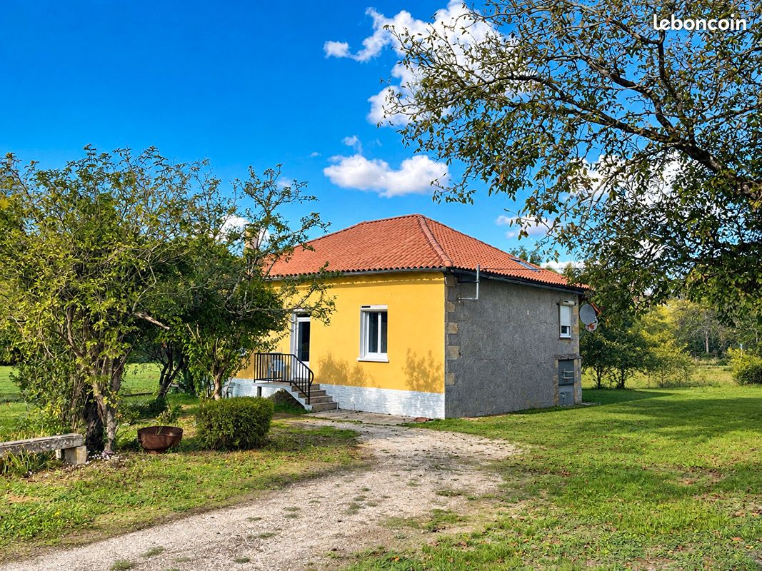 Maison 5 pièces 108 m² · à Civray · 108 m² · 180 000 €