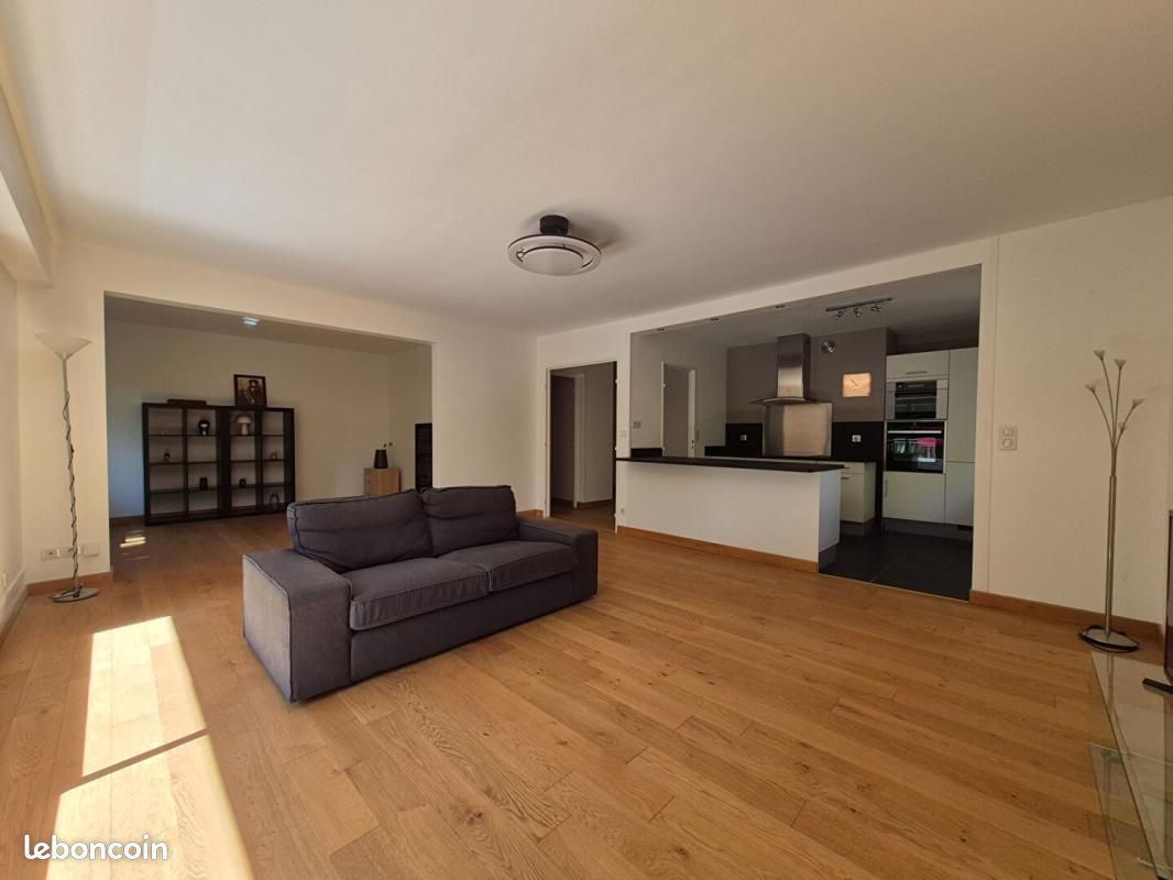 Appartement 3 pièces 96 m² · à Loos · 96 m² · 339 200 €