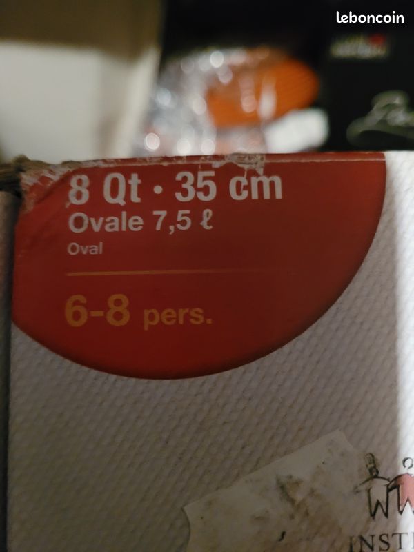 Cocotte en fonte 7,5L neuve dans son carton (image 2)