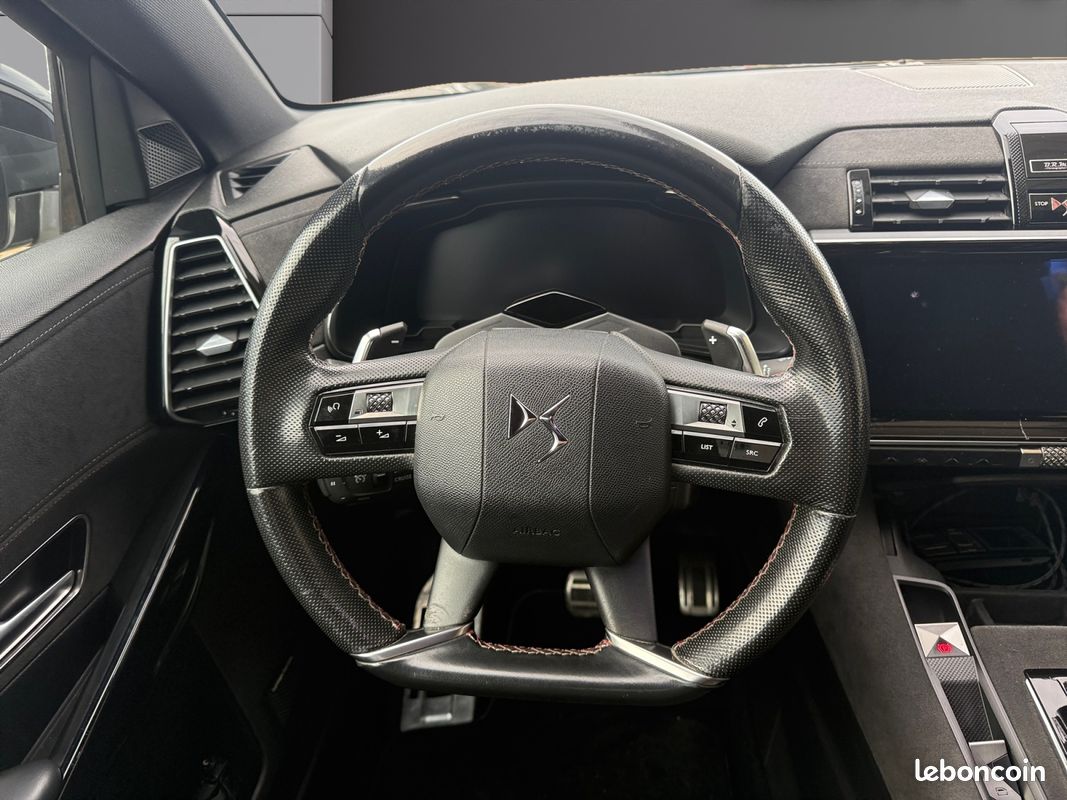 DS DS7 2.0 BlueHDi 180 EAT8 Performance Line Harman Kardon Caméra 360 Montre B.R.M Attelage Garantie 12 mois (image 13)