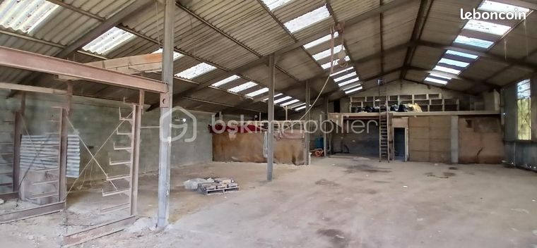 Parking 400 m² Loire Sur Nie