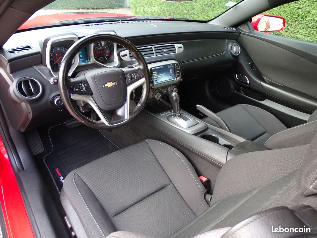Chevrolet Camaro Coupé V6 3.6L RS BVA - 328cv - Parfait état - Pour amateur exigeant (image 8)